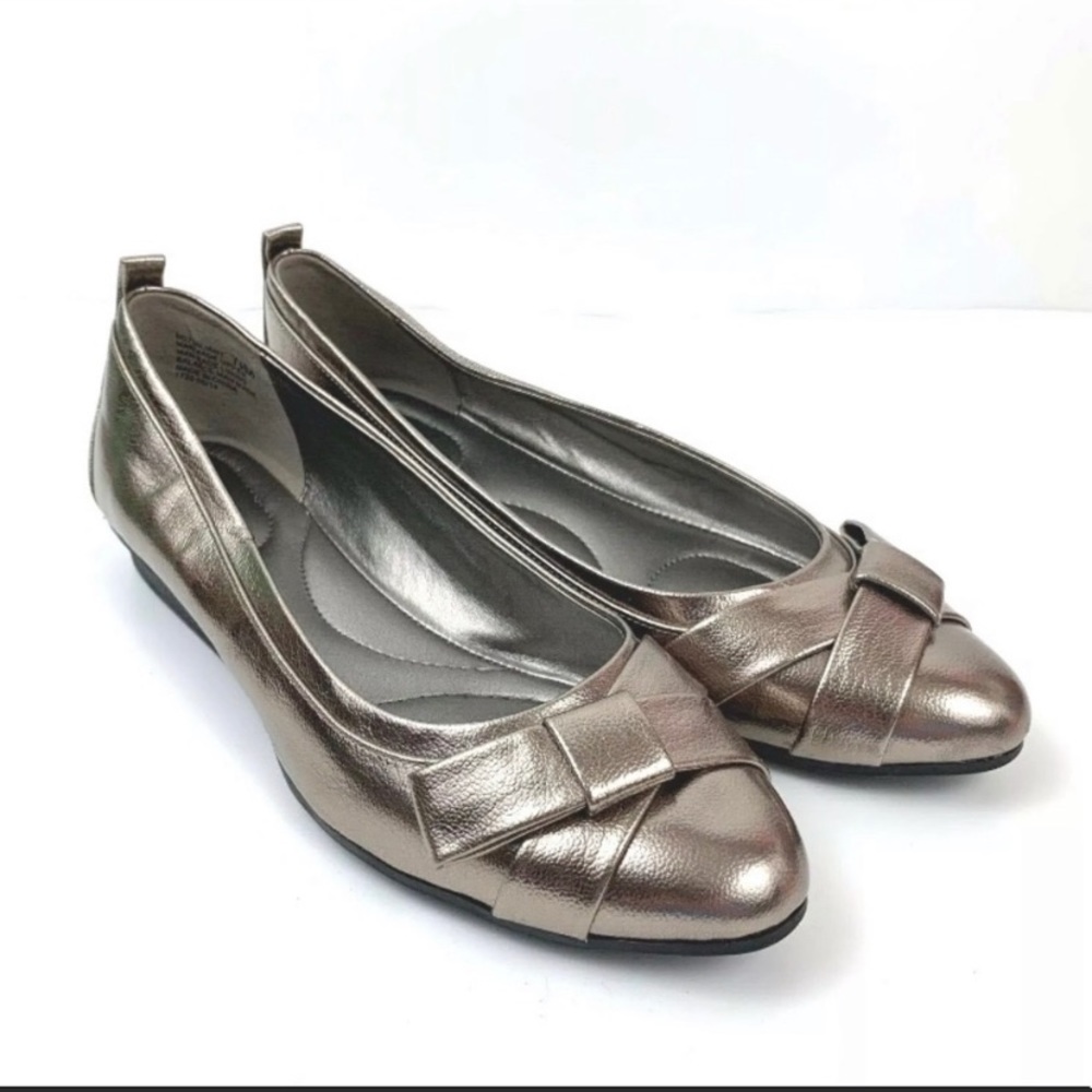 Bandolino Flats